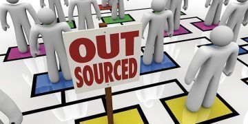 Cuatro razones para entregar a un Outsourcer Procesos de Negocio