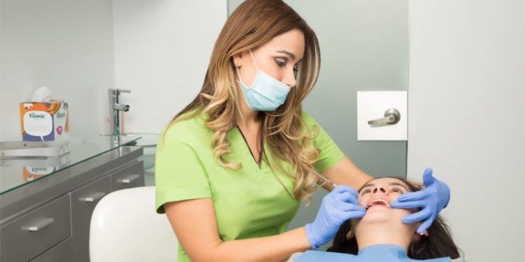 MITOS Y REALIDADES DE LA ODONTOLOGÍA ESTÉTICA