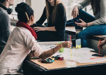 Unicafam abre convocatoria de becas