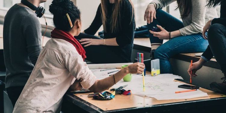 Unicafam abre convocatoria de becas