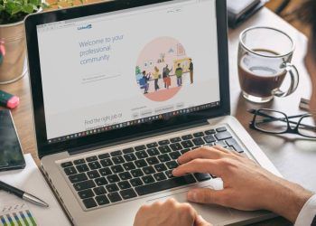 Cómo Convertirse en un Líder Destacado en LinkedIn