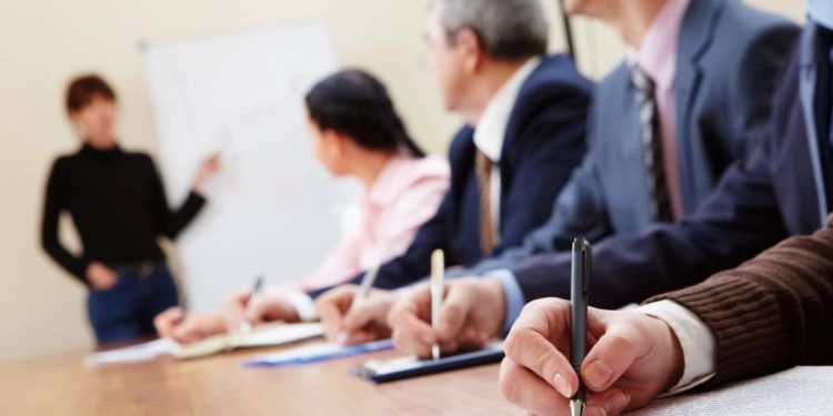 Programas y Procesos de Capacitación Empresarial