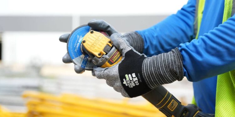 SHOWA lanza los guantes MFT PRO