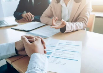 Randstad abre 500 vacantes de empleo en la Región Metropolitana