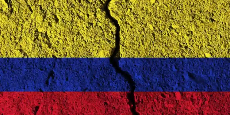 Colombia dividida no puede Reconstruirse Sola